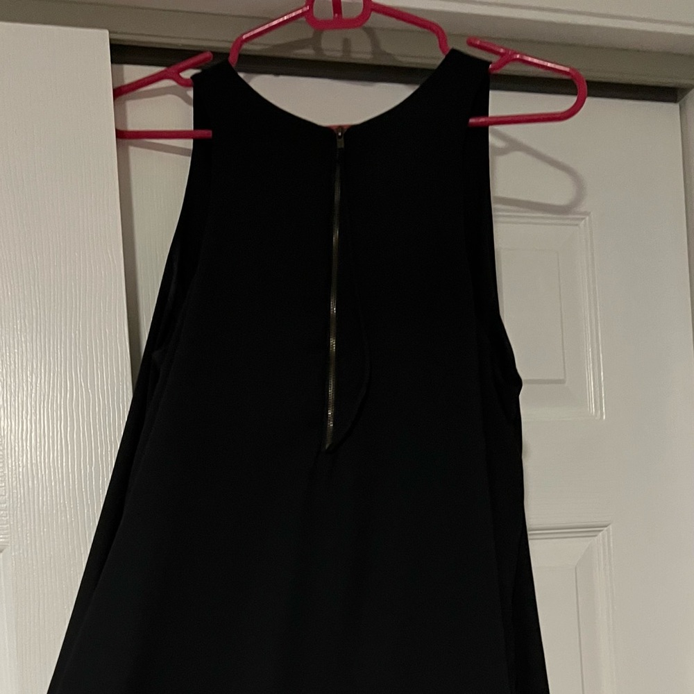 Pink Republic. Size large Little black flowy dress. Zip back. Sleeveless.